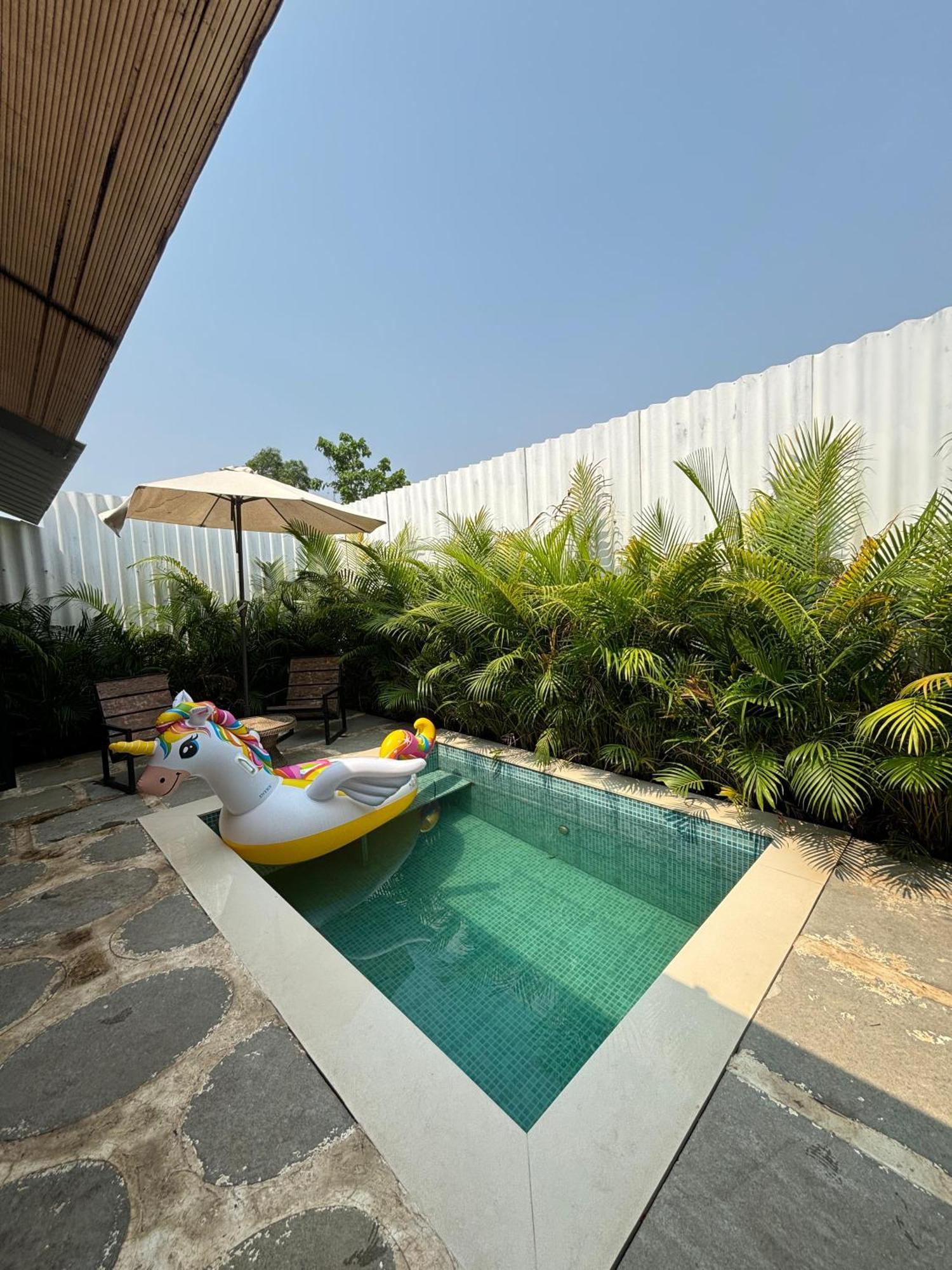 Glass House With Pvt Pool By Miracle Resort & Villa 罗纳瓦拉 外观 照片